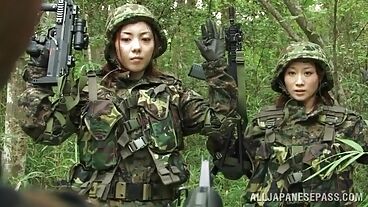 日本女兵被俘